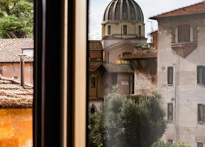 The Little Big House Rome